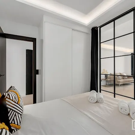 Apartment Modern 2b In The Heart Of Puerto Banus Marbella