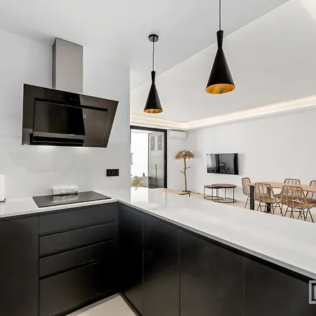Modern 2b In The Heart Of Puerto Banus *